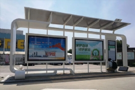 直線式候車亭與港灣式候車亭有何區別