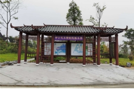 仿古候車亭彰顯古典文化富有古（gǔ）建築特色的城市地域（yù）