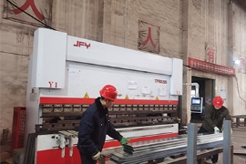 生产进行时  3月鼎力前行（háng） 4月开足马力