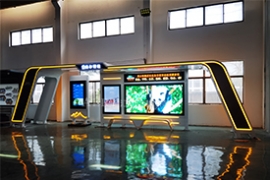 又一新款智能候车亭  新鲜（xiān）出炉