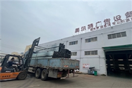 奥尔（ěr）特候车亭厂家工厂的日常